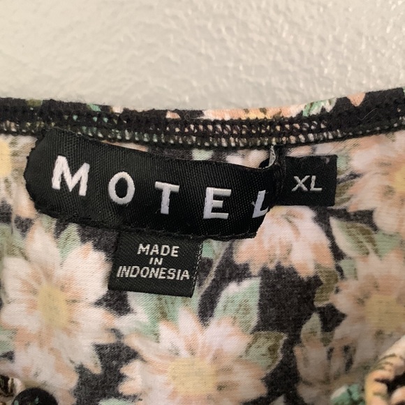 Fun Floral Print Flirty Step-in Bodysuit Ruffle Trim Neck and Structured Cups - Picture 3 of 7